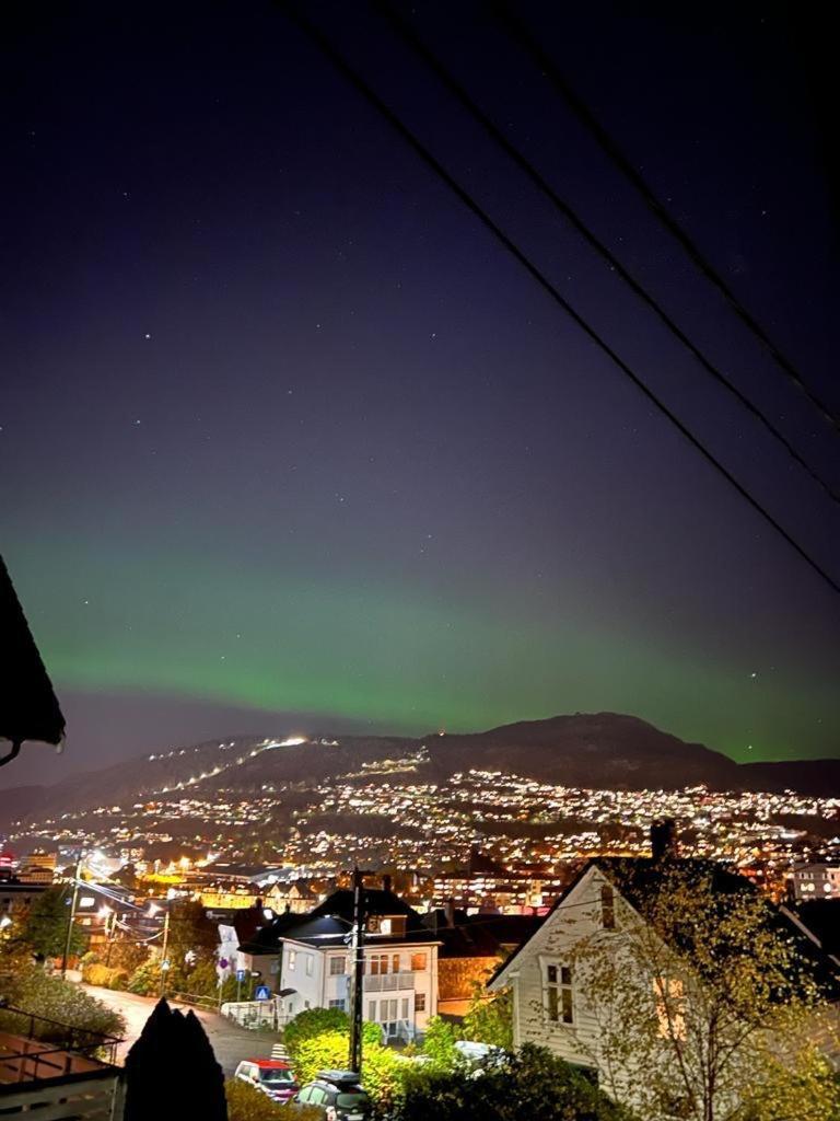 Spacious And Beautiful Apartment In Bergen With Free Parking Exterior foto