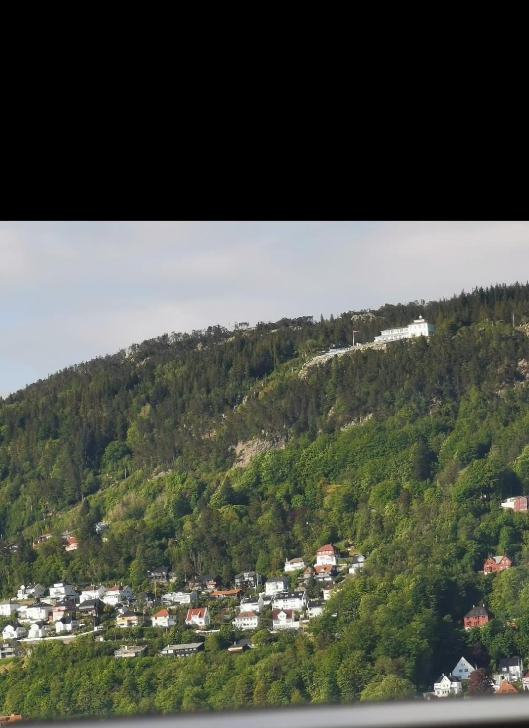 Spacious And Beautiful Apartment In Bergen With Free Parking Exterior foto